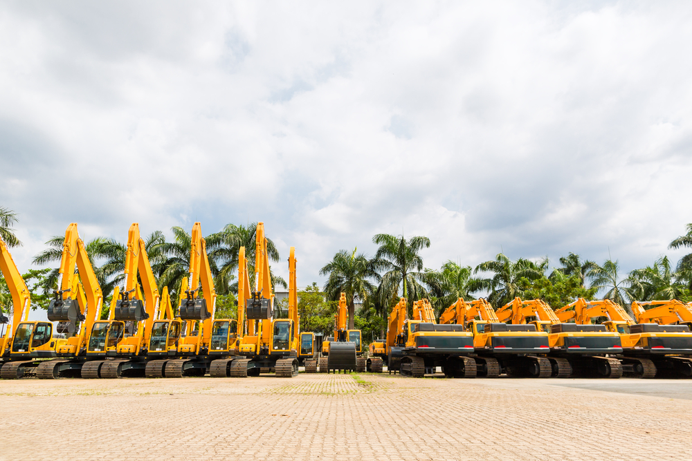Heavy equipment auctions bring together buyers and sellers from across the industry, ensuring competitive bids and transparent pricing. They’re an essential outlet for contractors looking to convert depreciating assets into cash.