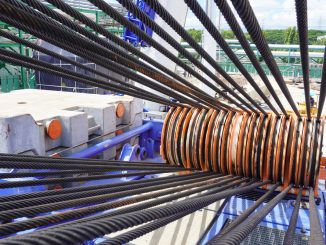 Clean running wire rope and chain lubricants help crane fleets reduce residue, extend service intervals and improve lifting performance. Learn how modern formulations protect ropes, limit contamination and support long term fleet reliability.