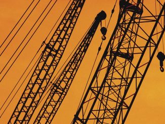 High performance crane ropes use compacted strands and specialized cores that increase breaking strength without increasing diameter. These features help reduce outer wire wear during repeated bending. Photo Credit: Python® Wire Rope