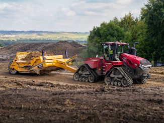 Pull-pan scrapers can load, haul, and dump material in a single cycle, which often reduces handling time and labor requirements on large, open sites. This integrated process can lower cost per cubic yard when soil conditions and haul distances are favorable. Photo Credit: K-Tec
