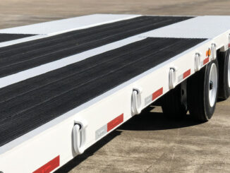 White Choice multi-axle tag trailer deck
