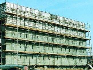 Precise Forms aluminum tall wall formwork on commercial jobsite